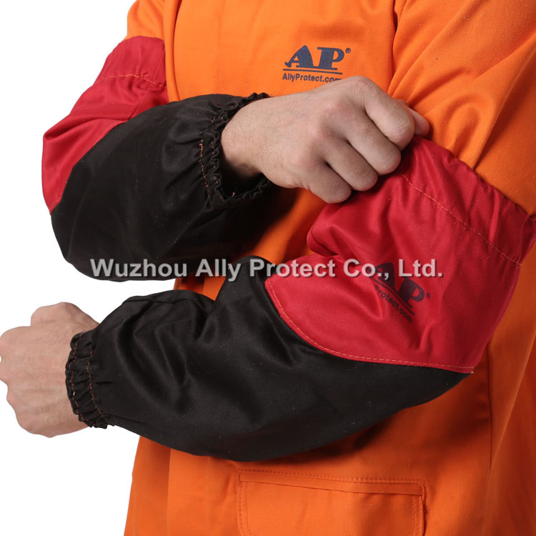 AP-9106 Red & Black FR Welding Sleeves